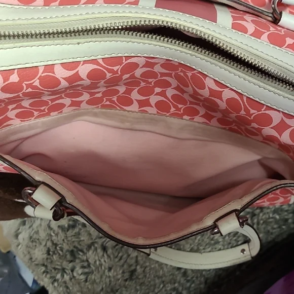 Coach Pink and Cream Tote Bag - Picture 7 of 12